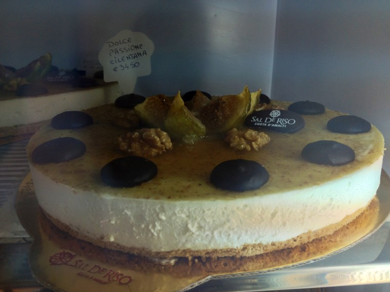 Stopping at Sal Di Riso's bakery is a must while in Minori, Salvatore di Riso was the first Pastry Chef from Southern Italy to be admitted in to the prestigious Italian Master Pastry Chef Academy. His renowned cakes and desserts are world famous, Pope John Paul II approved.