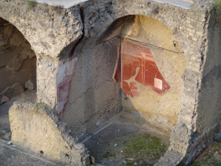 Excavations in Herculaneum began in the 18th century and uncovered Roman houses built around a rectangular plan.  Perhaps the best known is the Villa dei Papiri.